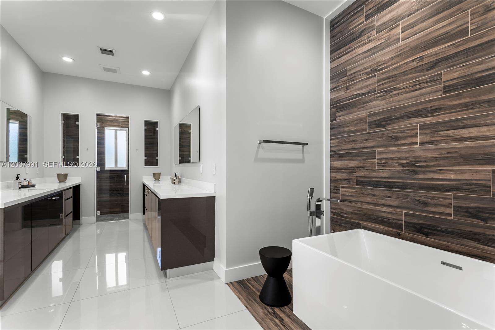 11900 Griffing Blvd, Biscayne Park, FL 33161 - For Sale photo 29