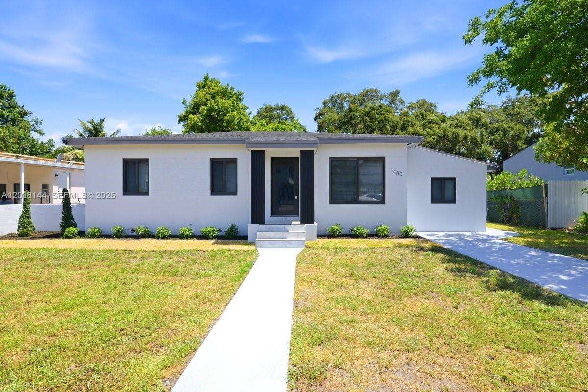 1480 150th St, Miami, FL 33161 - For Sale photo 1
