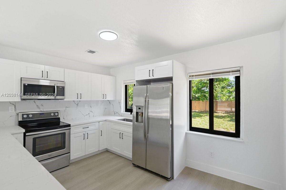 1480 150th St, Miami, FL 33161 - For Sale photo 14