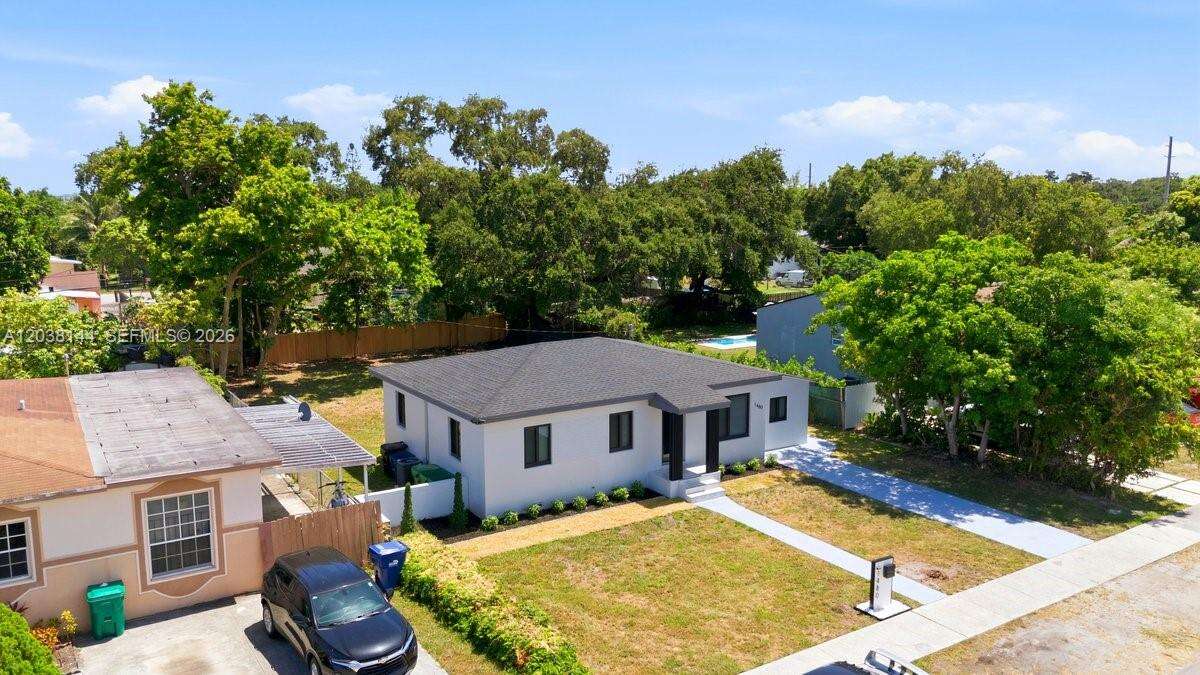 1480 150th St, Miami, FL 33161 - For Sale photo 3
