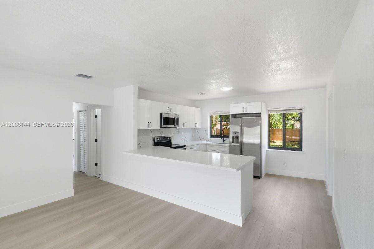 1480 150th St, Miami, FL 33161 - For Sale photo 7