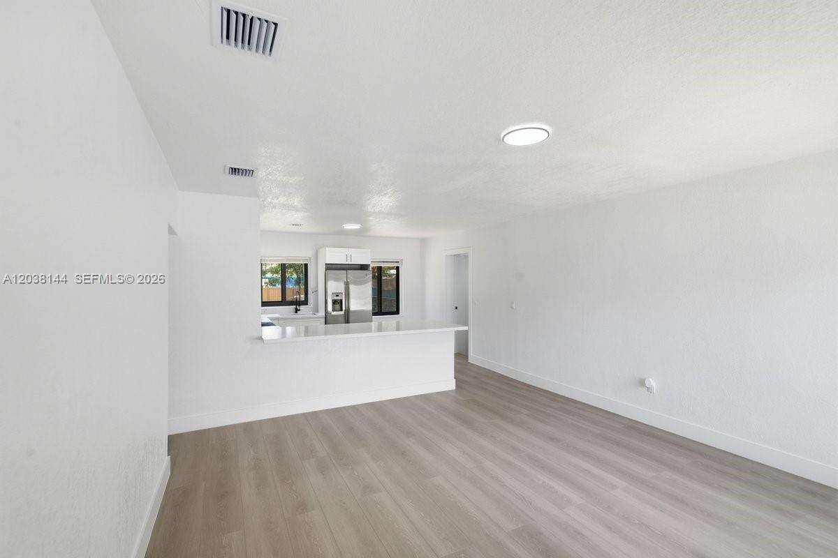 1480 150th St, Miami, FL 33161 - For Sale photo 9