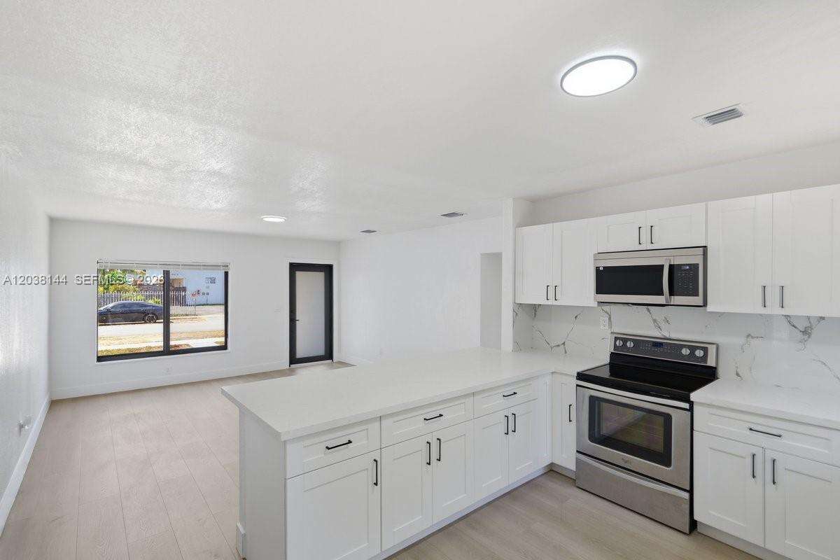 1480 150th St, Miami, FL 33161 - For Sale photo 10