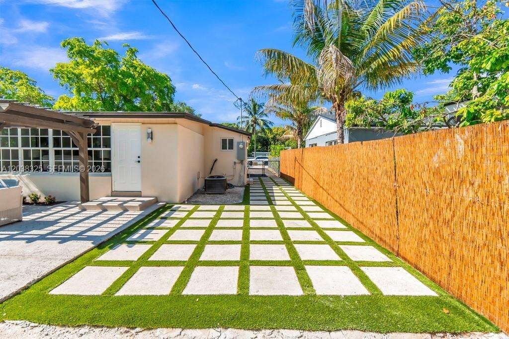 831 128th St, North Miami, FL 33161 - For Sale photo 39