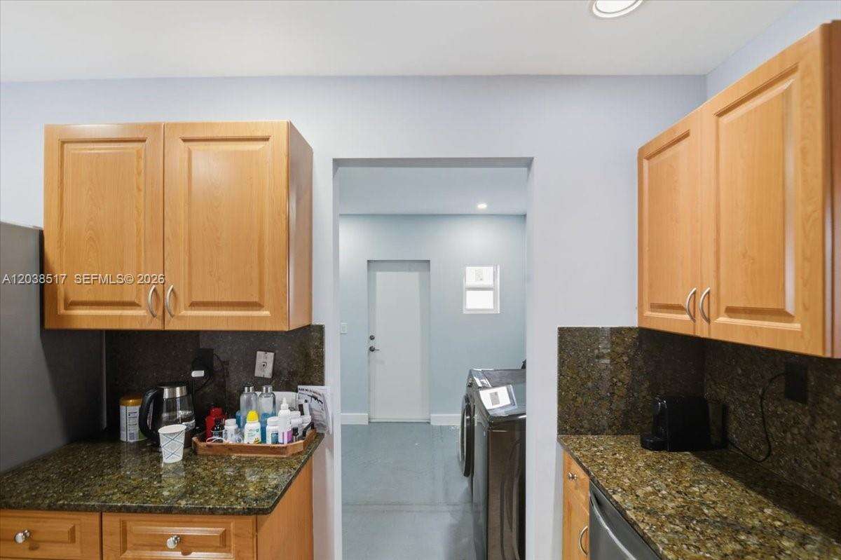 8211 12th St, Pembroke Pines, FL 33024 - For Sale photo 12
