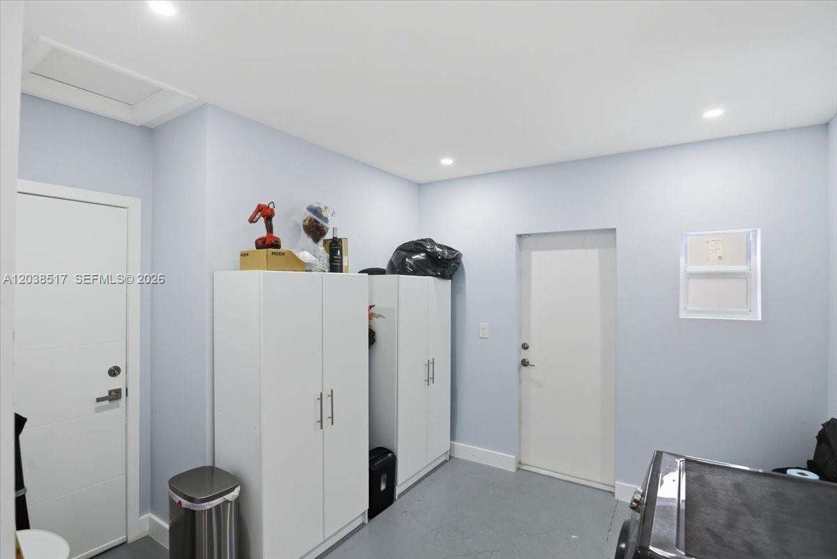 8211 12th St, Pembroke Pines, FL 33024 - For Sale photo 14