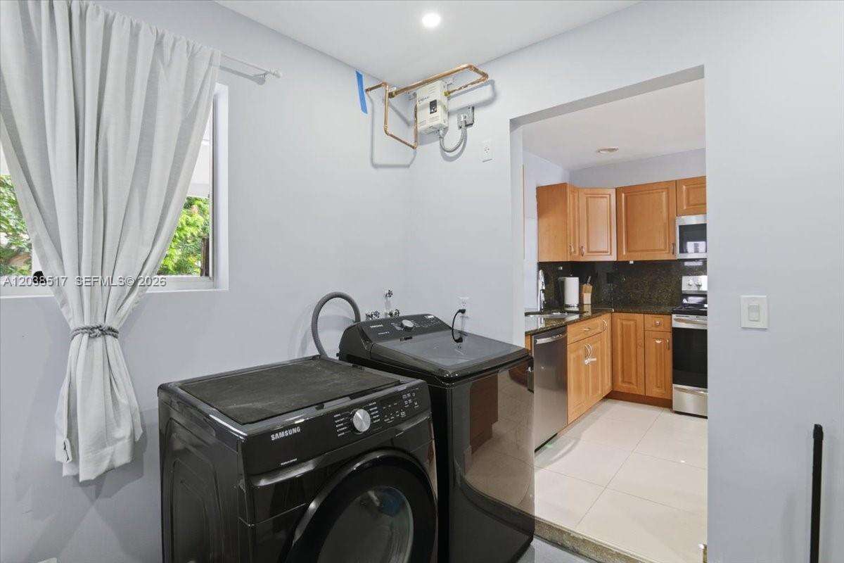 8211 12th St, Pembroke Pines, FL 33024 - For Sale photo 15
