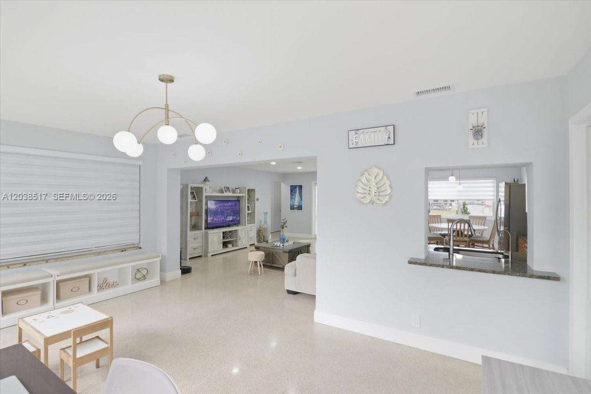 8211 12th St, Pembroke Pines, FL 33024 - For Sale photo 28