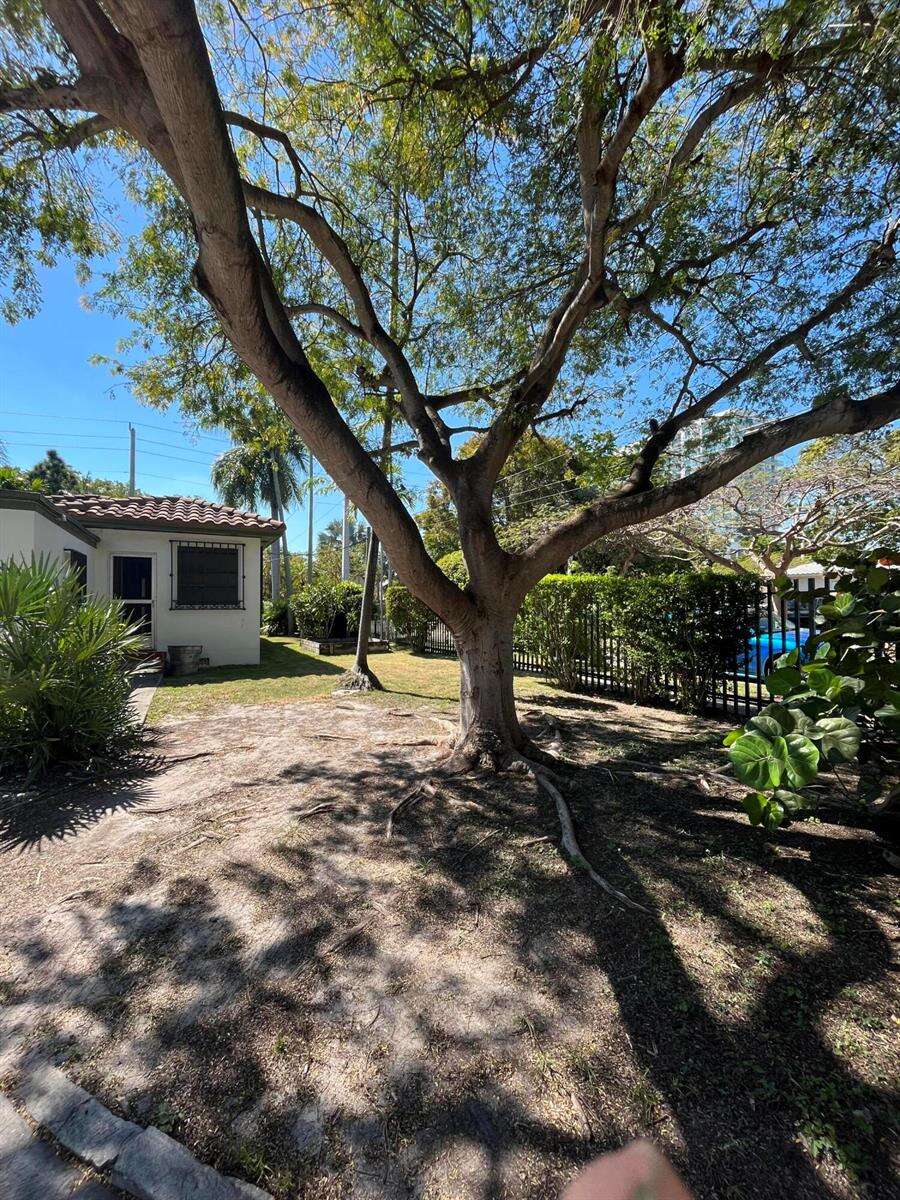 175 25th, Miami, FL 33129 - For Sale photo 2