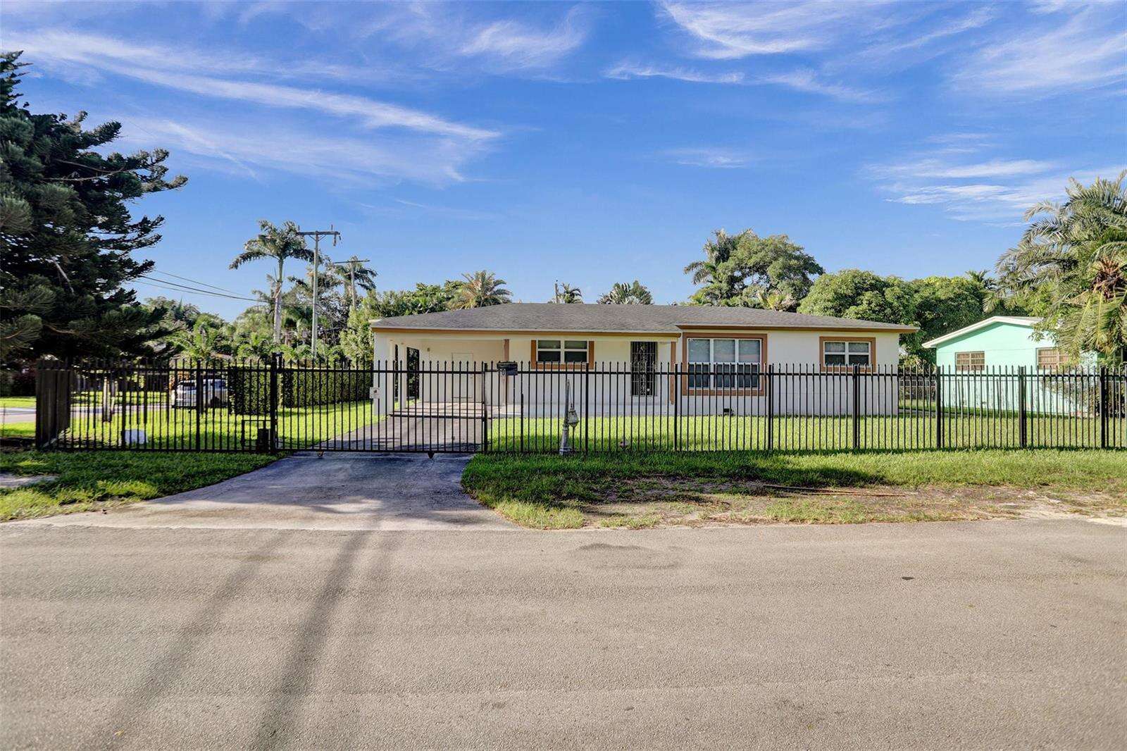 30 139th, Miami, FL 33161 - For Sale photo 1