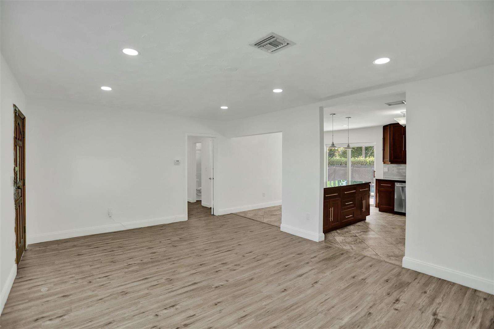 30 139th, Miami, FL 33161 - For Sale photo 11