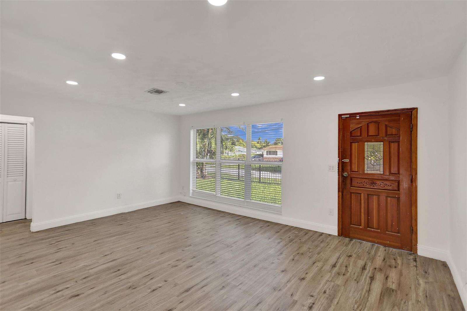 30 139th, Miami, FL 33161 - For Sale photo 14