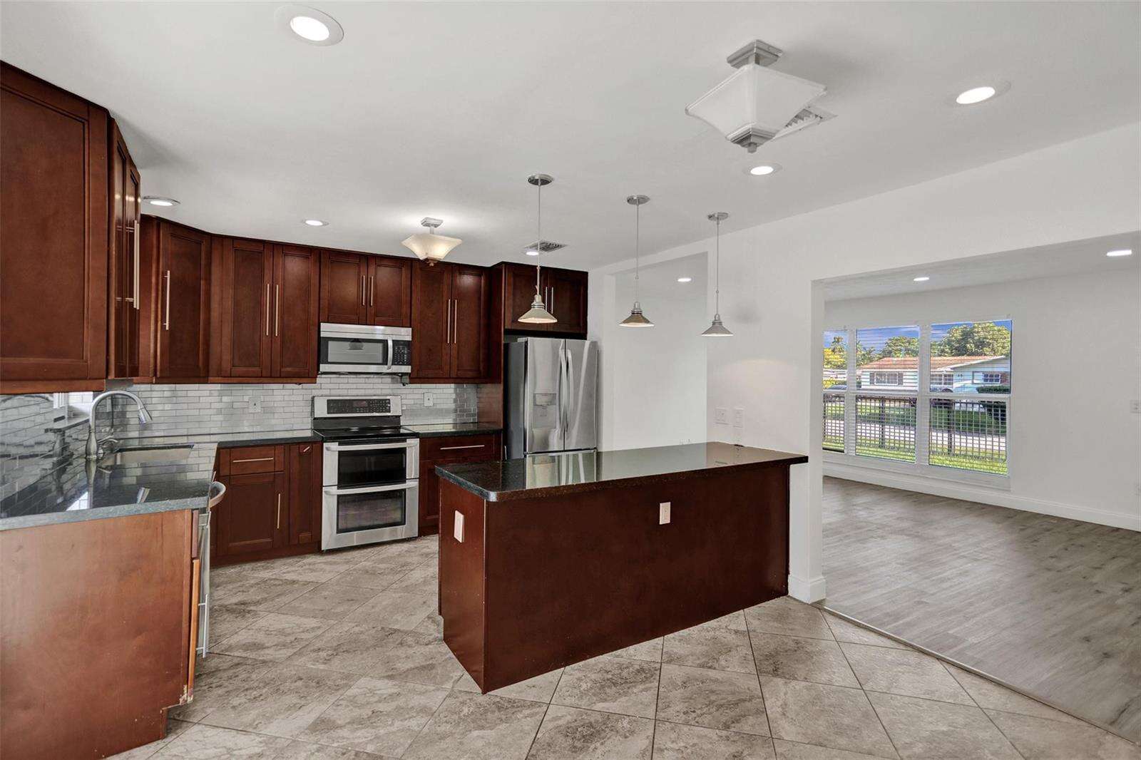 30 139th, Miami, FL 33161 - For Sale photo 17