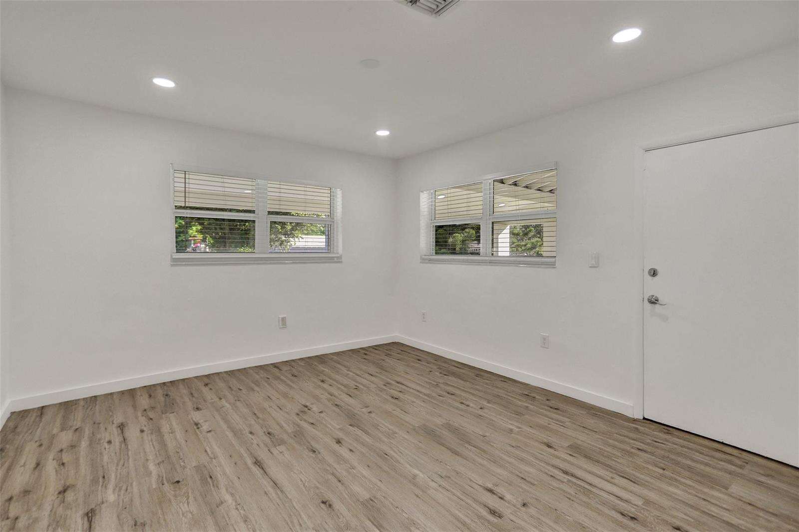 30 139th, Miami, FL 33161 - For Sale photo 24