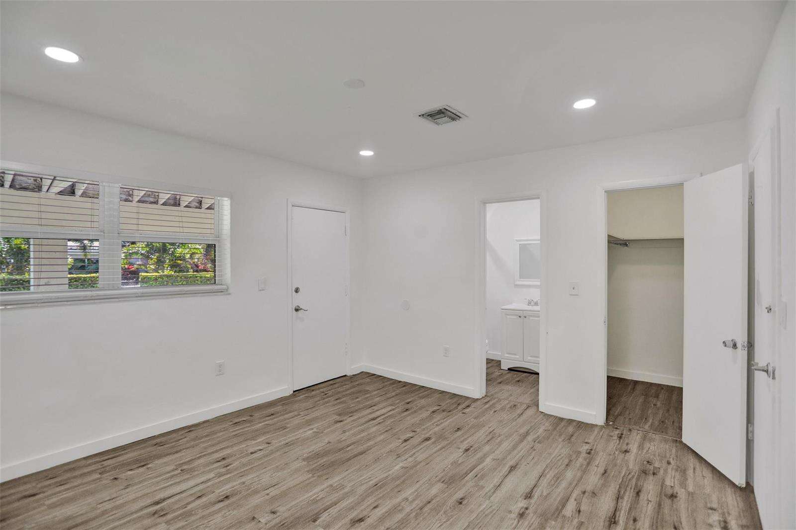 30 139th, Miami, FL 33161 - For Sale photo 35