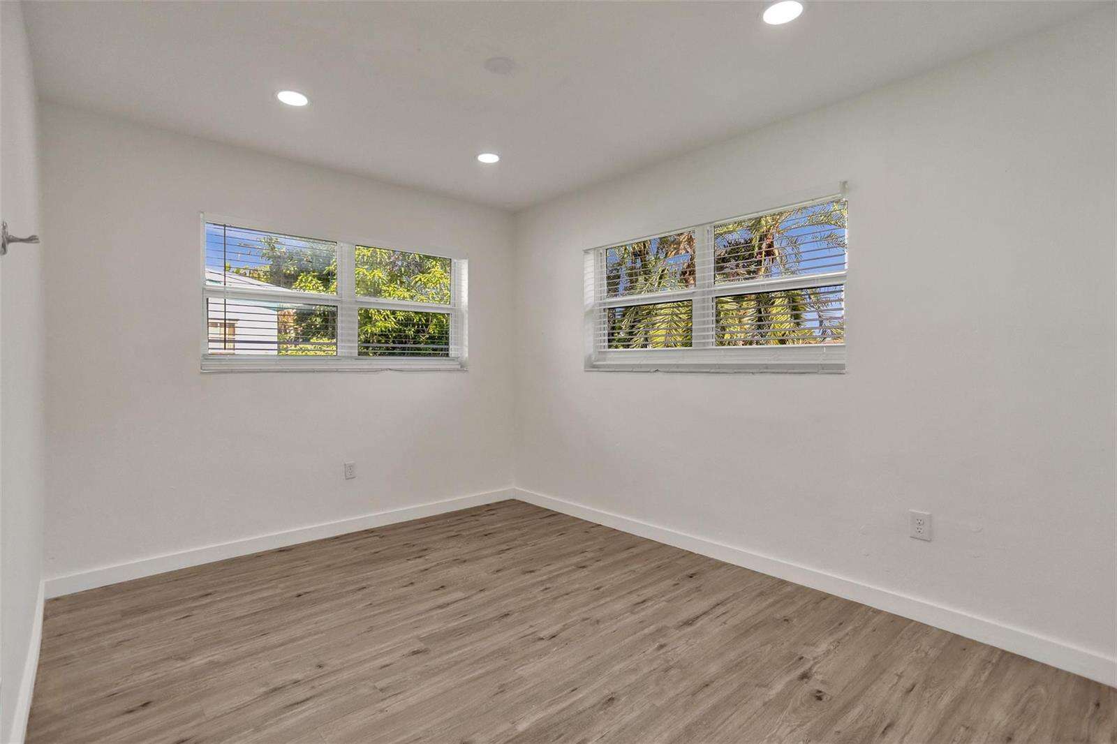 30 139th, Miami, FL 33161 - For Sale photo 36