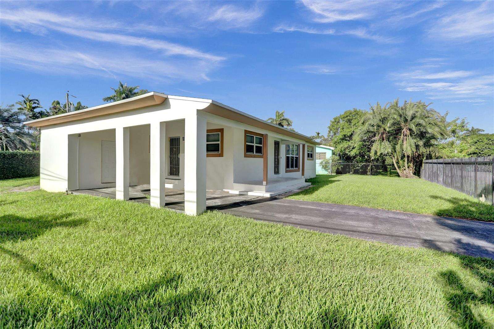 30 139th, Miami, FL 33161 - For Sale photo 5