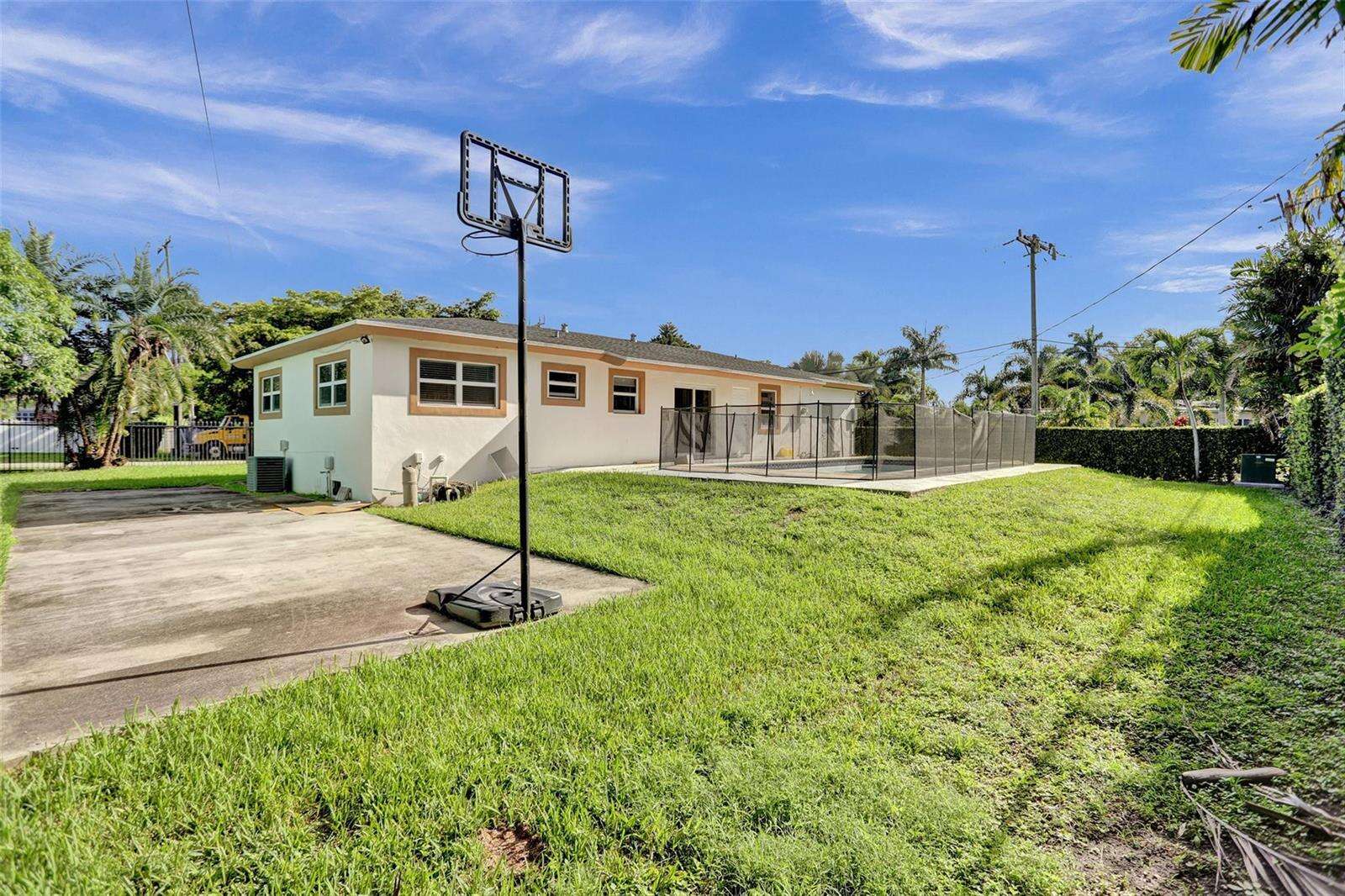 30 139th, Miami, FL 33161 - For Sale photo 57