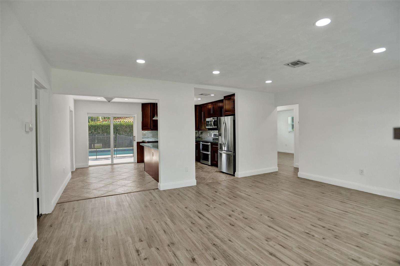 30 139th, Miami, FL 33161 - For Sale photo 10