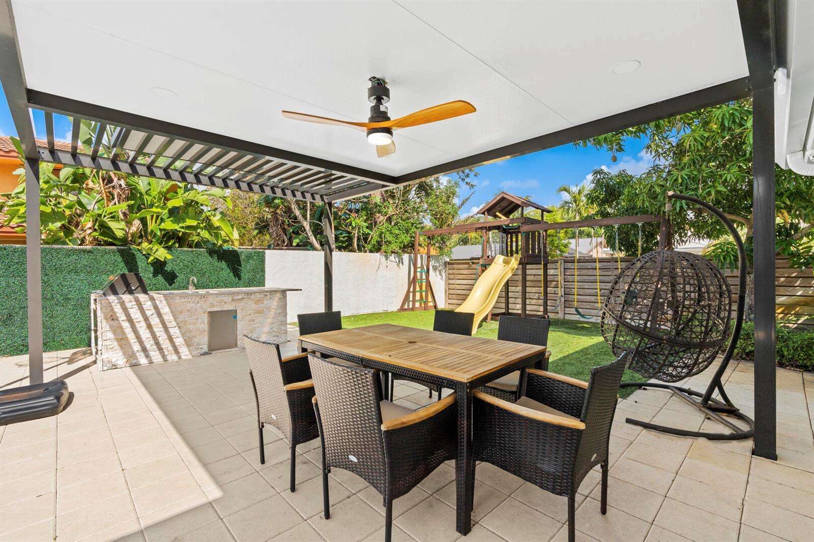 3870 31st, Hollywood, FL 33021 - For Sale photo 16