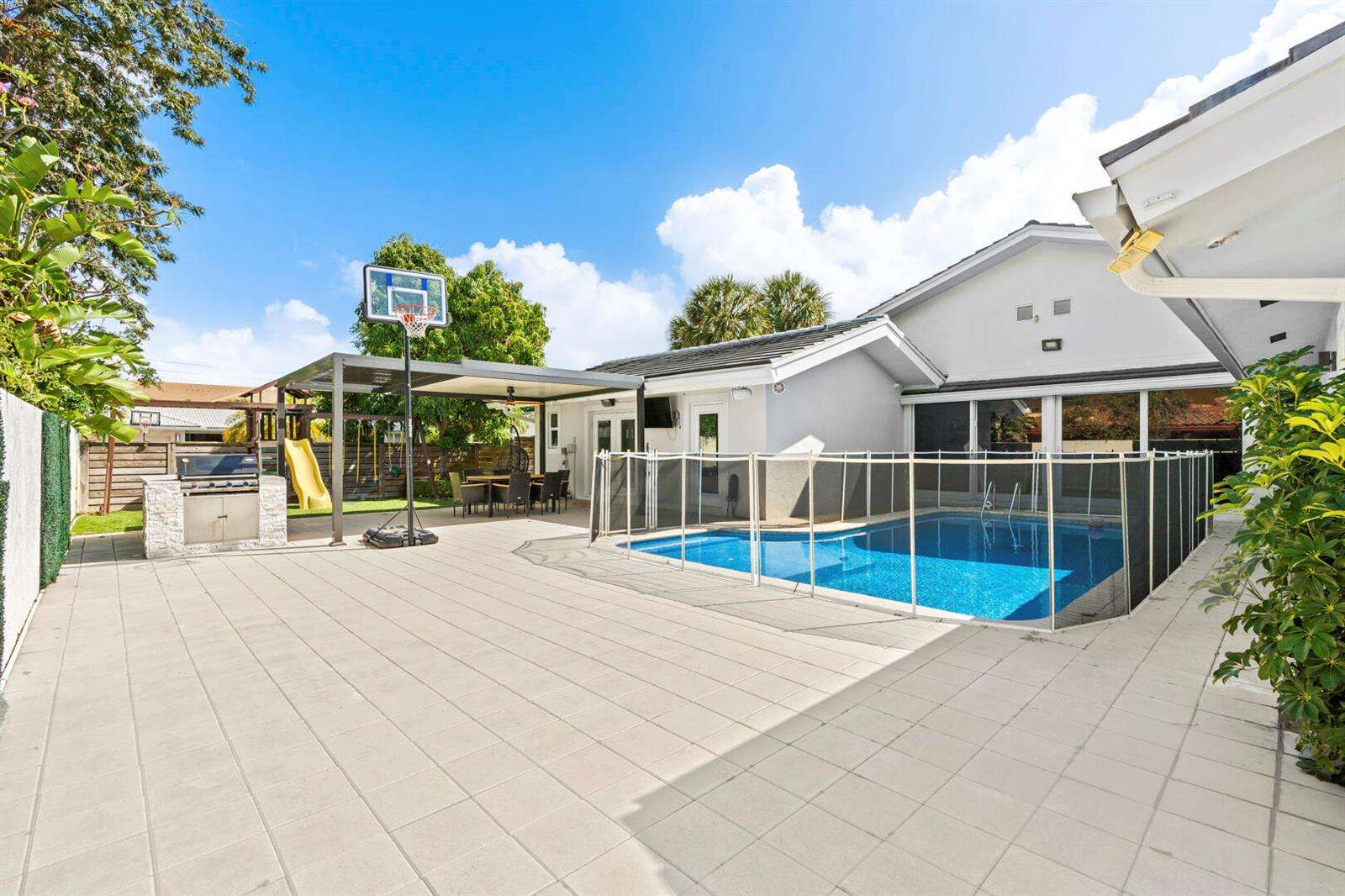 3870 31st, Hollywood, FL 33021 - For Sale photo 21