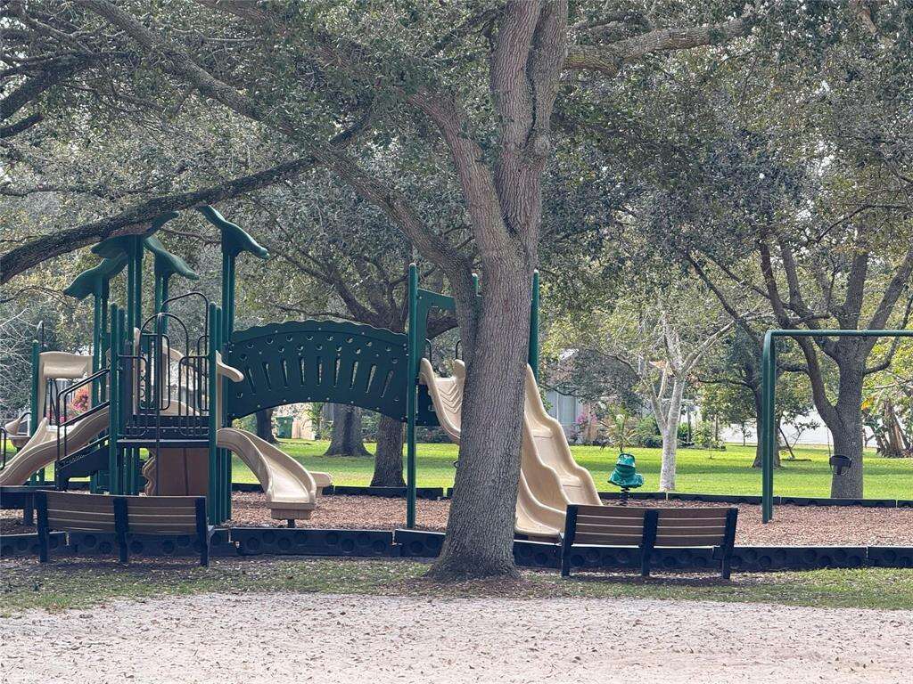 2927 Bogota, Hollywood, FL 33026 - For Sale photo 27