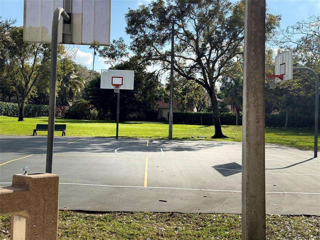 2927 Bogota, Hollywood, FL 33026 - For Sale photo 36
