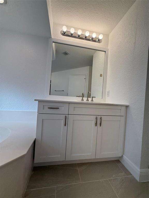 2927 Bogota, Hollywood, FL 33026 - For Sale photo 8