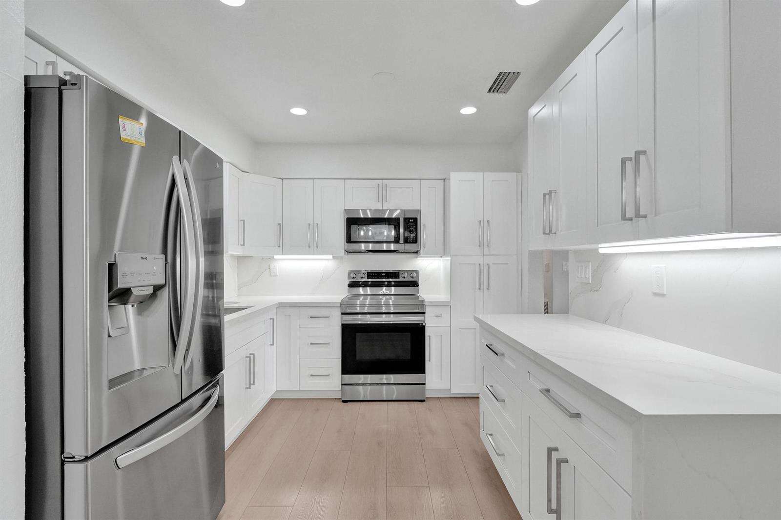 1054 Wyoming, Fort Lauderdale, FL 33312 - For Sale photo 9