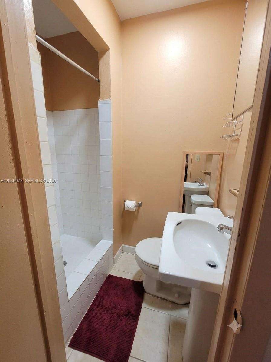 75 49th St, Miami, FL 33137 - For Sale photo 11