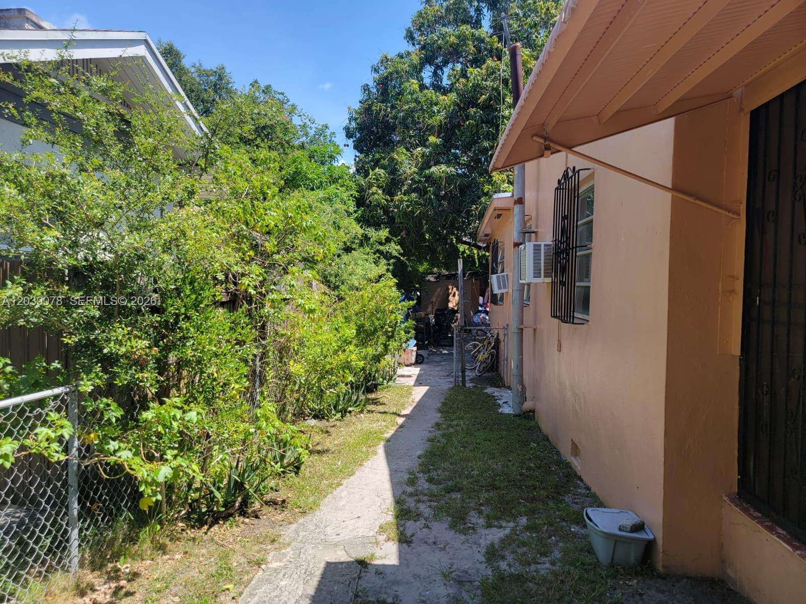 75 49th St, Miami, FL 33137 - For Sale photo 13