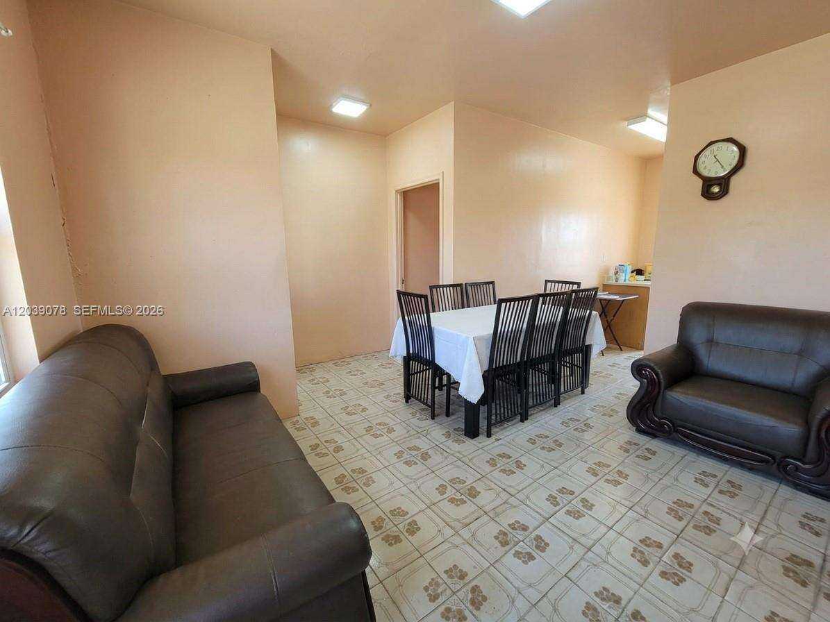 75 49th St, Miami, FL 33137 - For Sale photo 15