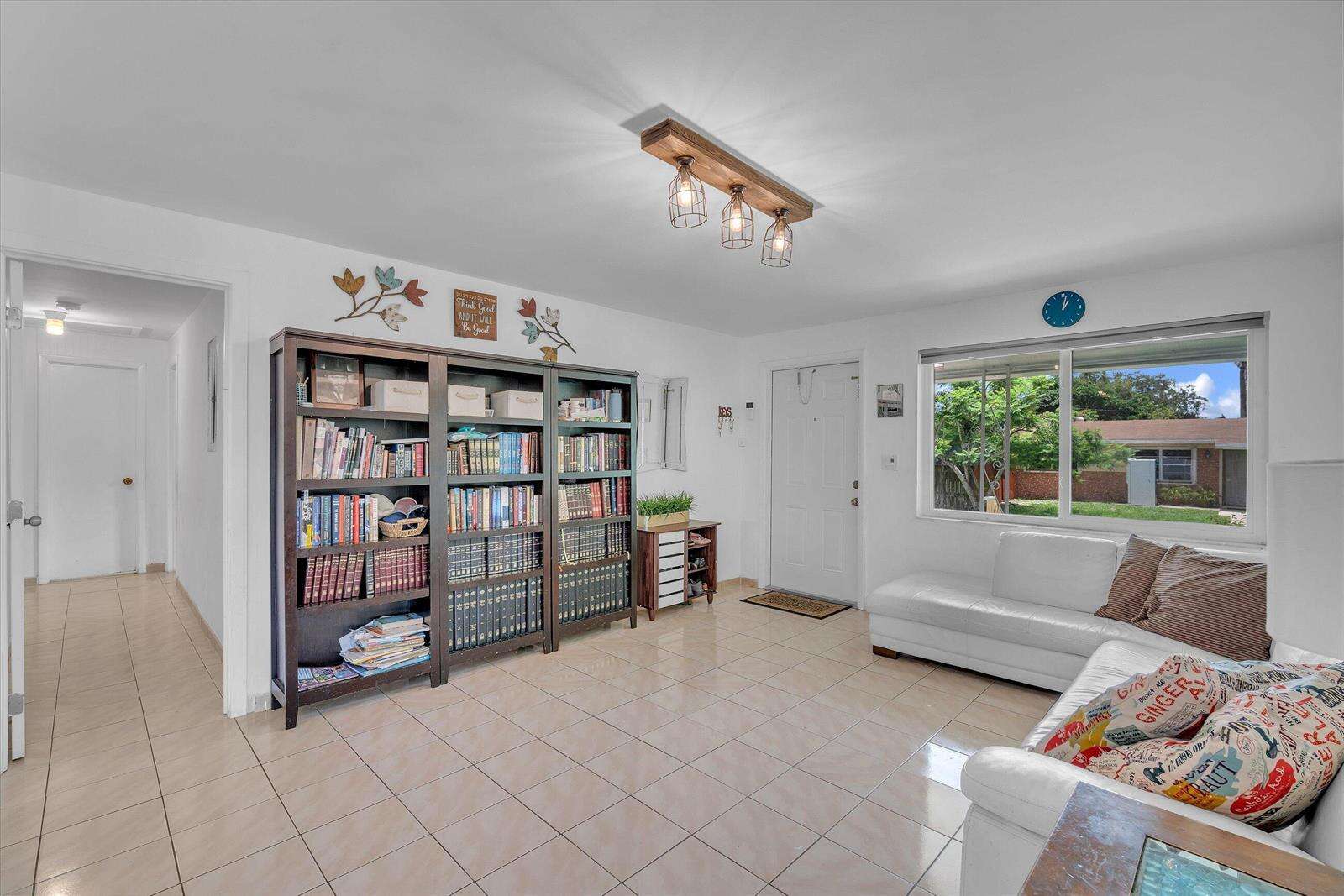 7321 Cody, Hollywood, FL 33024 - For Sale photo 5