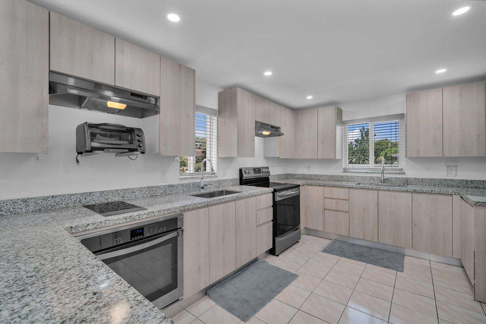 7321 Cody, Hollywood, FL 33024 - For Sale photo 9