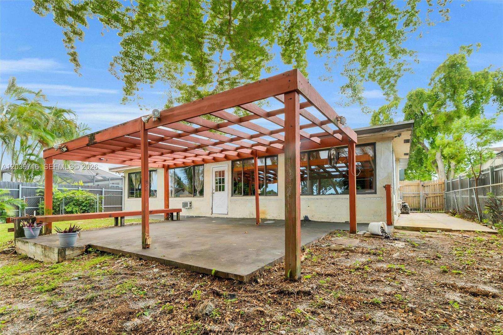 551 99th Way, Pembroke Pines, FL 33024 - For Sale photo 7
