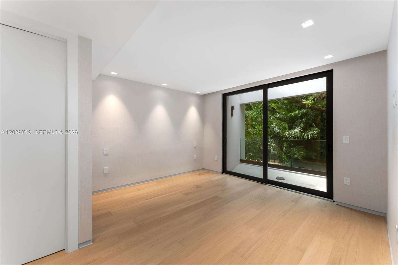 3579 Avocado Ave, Miami, FL 33133 - For Sale photo 17
