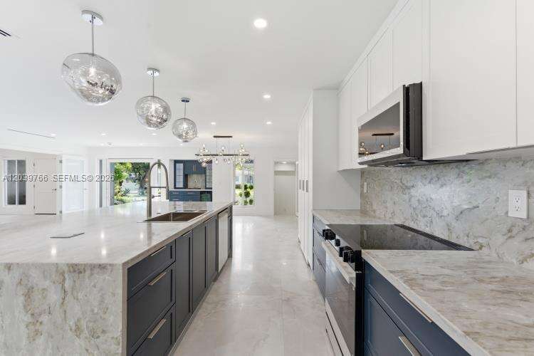 291 Shore Dr E, Miami, FL 33133 - For Sale photo 1