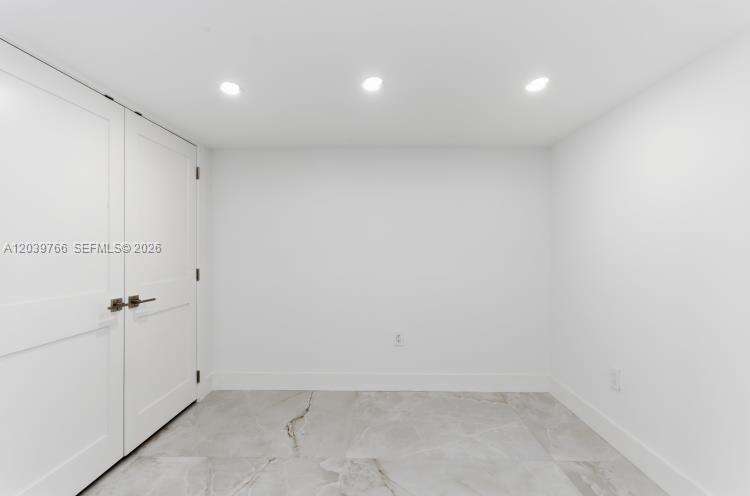 291 Shore Dr E, Miami, FL 33133 - For Sale photo 40