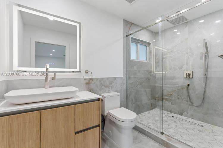 291 Shore Dr E, Miami, FL 33133 - For Sale photo 44