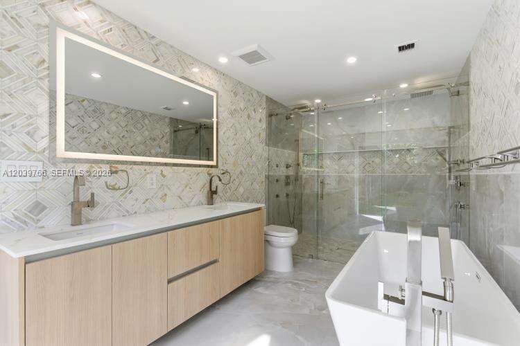 291 Shore Dr E, Miami, FL 33133 - For Sale photo 7