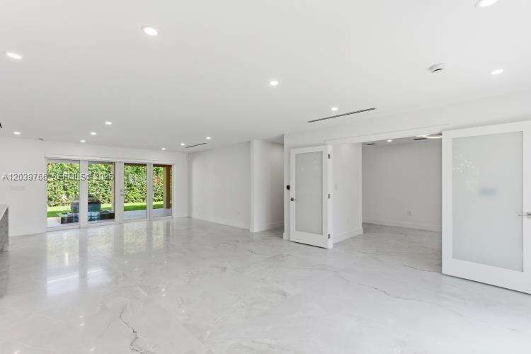 291 Shore Dr E, Miami, FL 33133 - For Sale photo 87