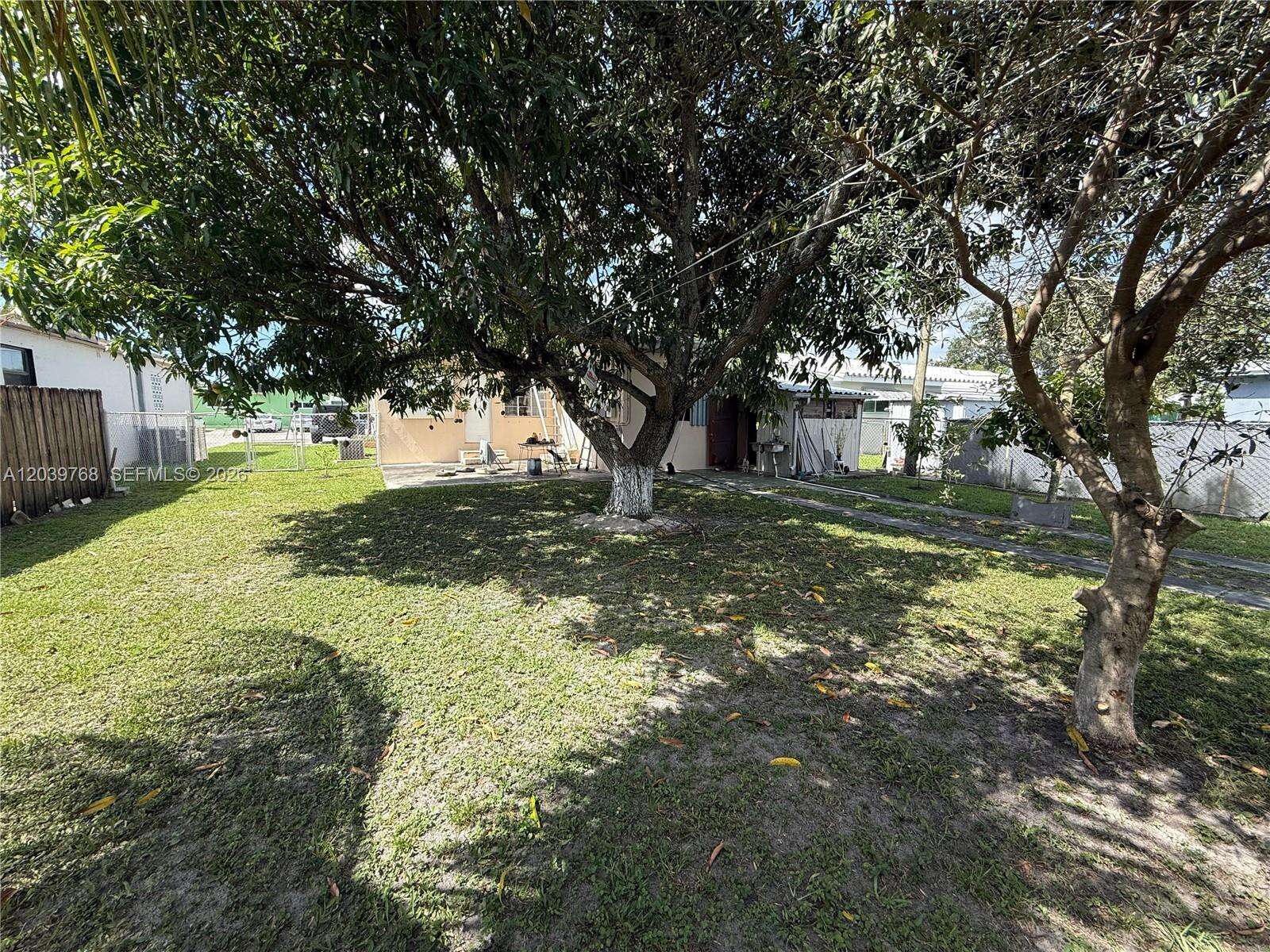 2447 Arthur St, Hollywood, FL 33020 - For Sale photo 2