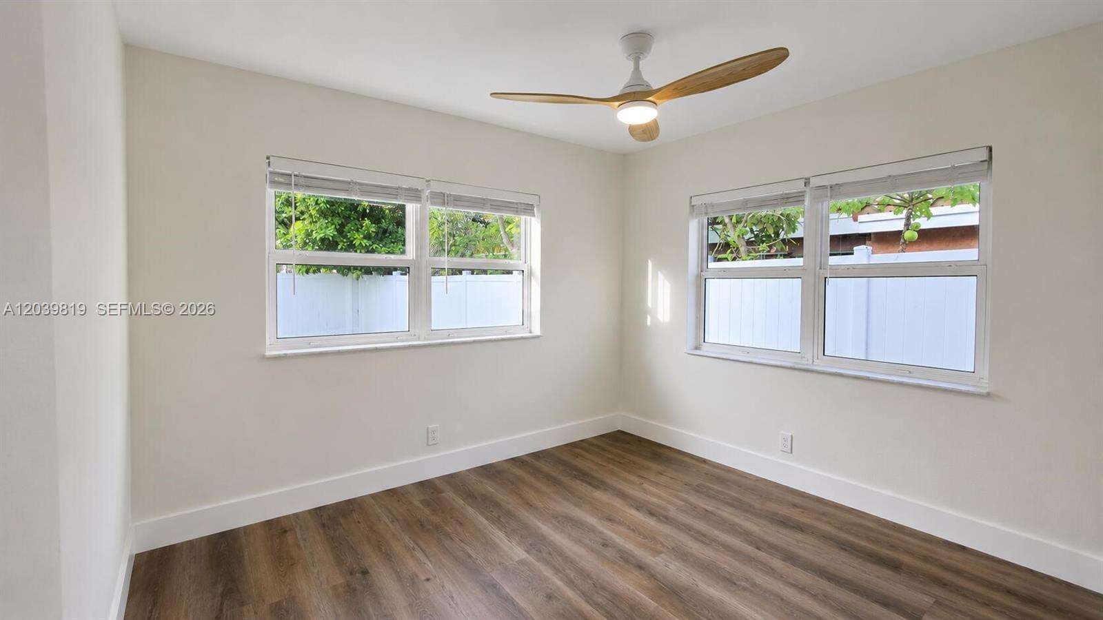1155 Hayes St, Hollywood, FL 33019 - For Sale photo 13