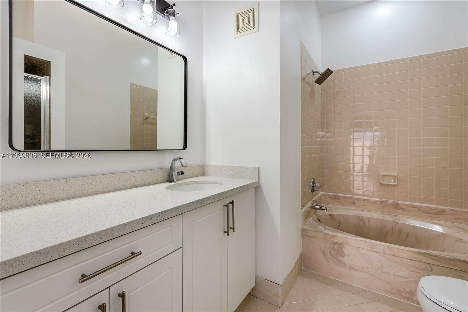 601 Leslie Dr, Hallandale Beach, FL 33009 - For Sale photo 15