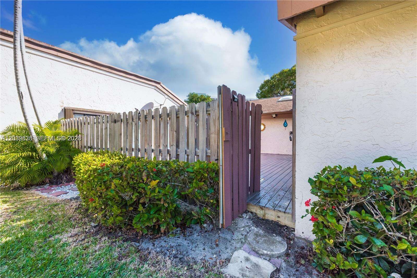 601 Leslie Dr, Hallandale Beach, FL 33009 - For Sale photo 23