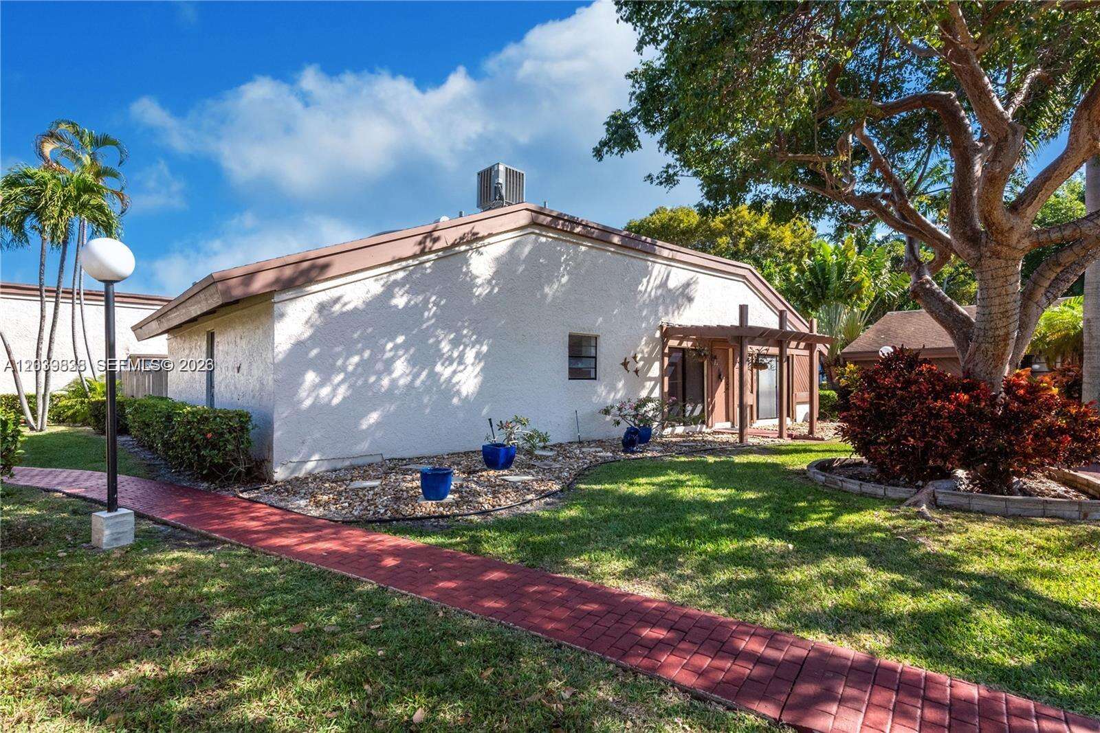 601 Leslie Dr, Hallandale Beach, FL 33009 - For Sale photo 24