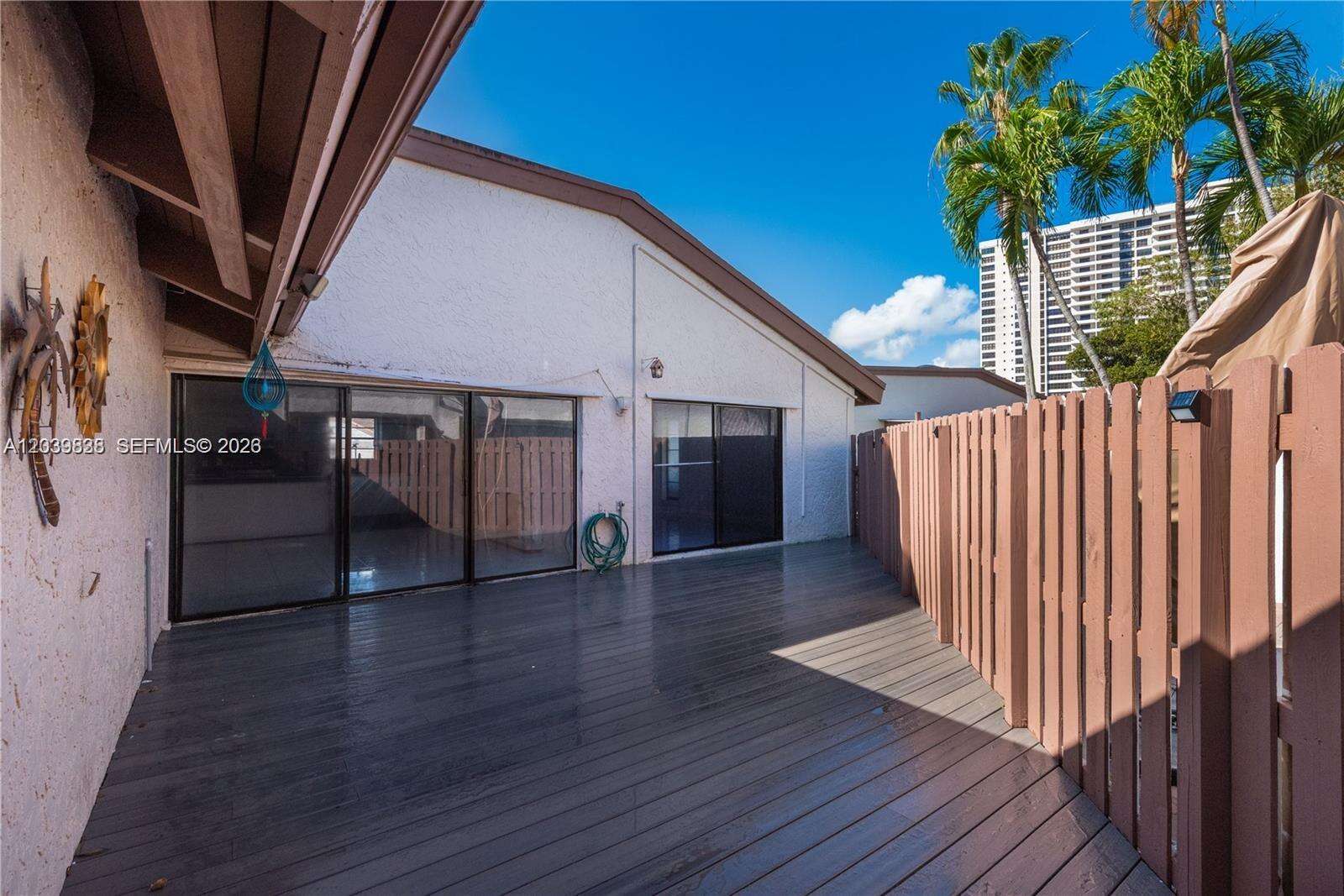 601 Leslie Dr, Hallandale Beach, FL 33009 - For Sale photo 25