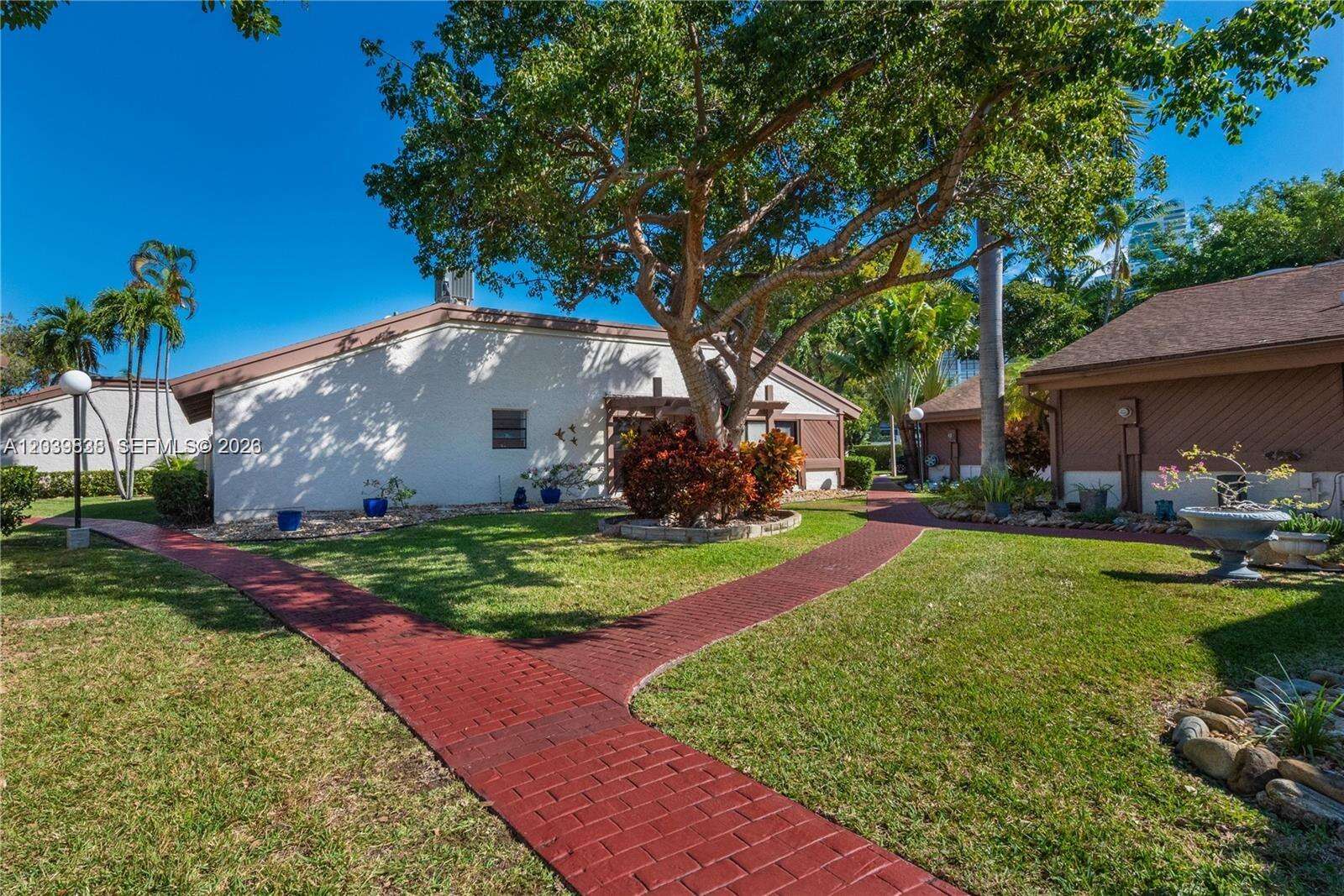 601 Leslie Dr, Hallandale Beach, FL 33009 - For Sale photo 32