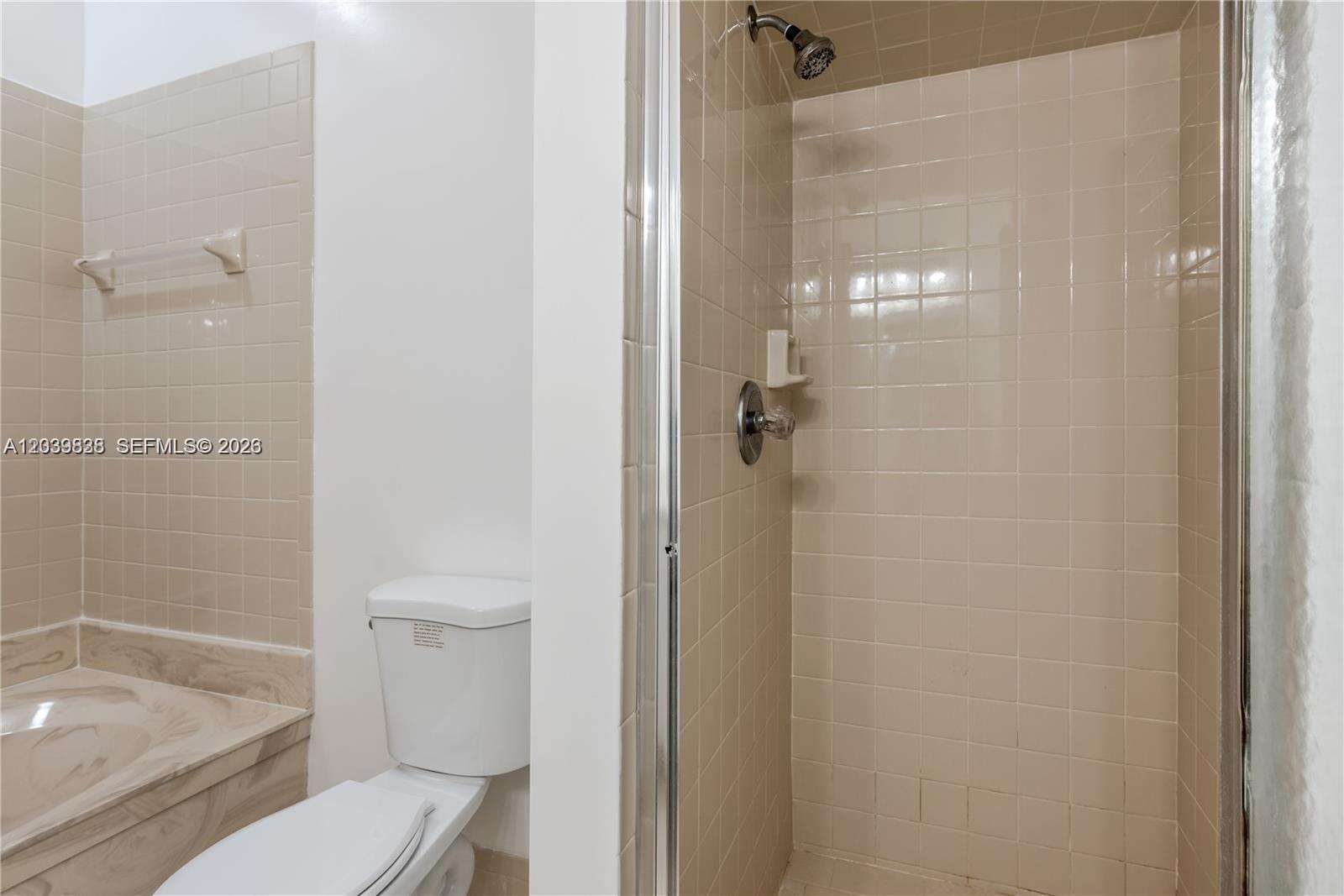 601 Leslie Dr, Hallandale Beach, FL 33009 - For Sale photo 9