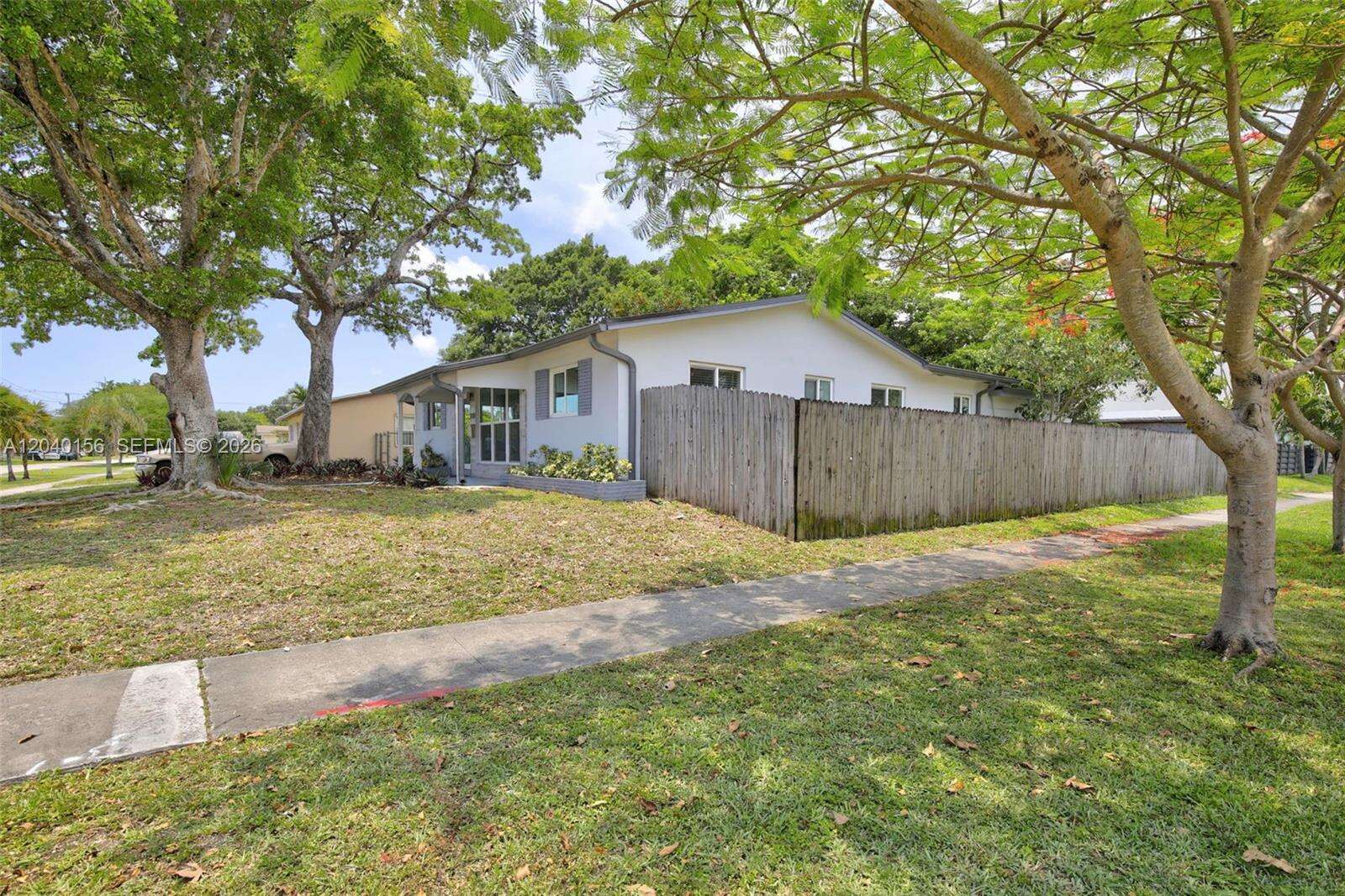 2220 40th Ave, Hollywood, FL 33021 - For Sale photo 35